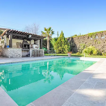 4 Bedroom Beautiful In
