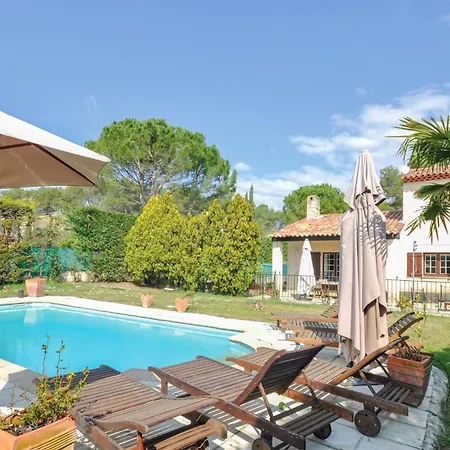 4 Bedroom Beautiful In Holiday home