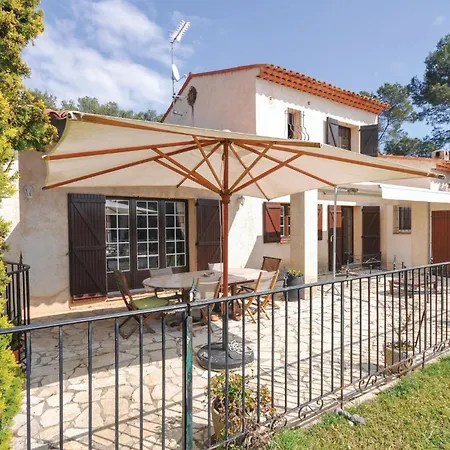 4 Bedroom Beautiful In